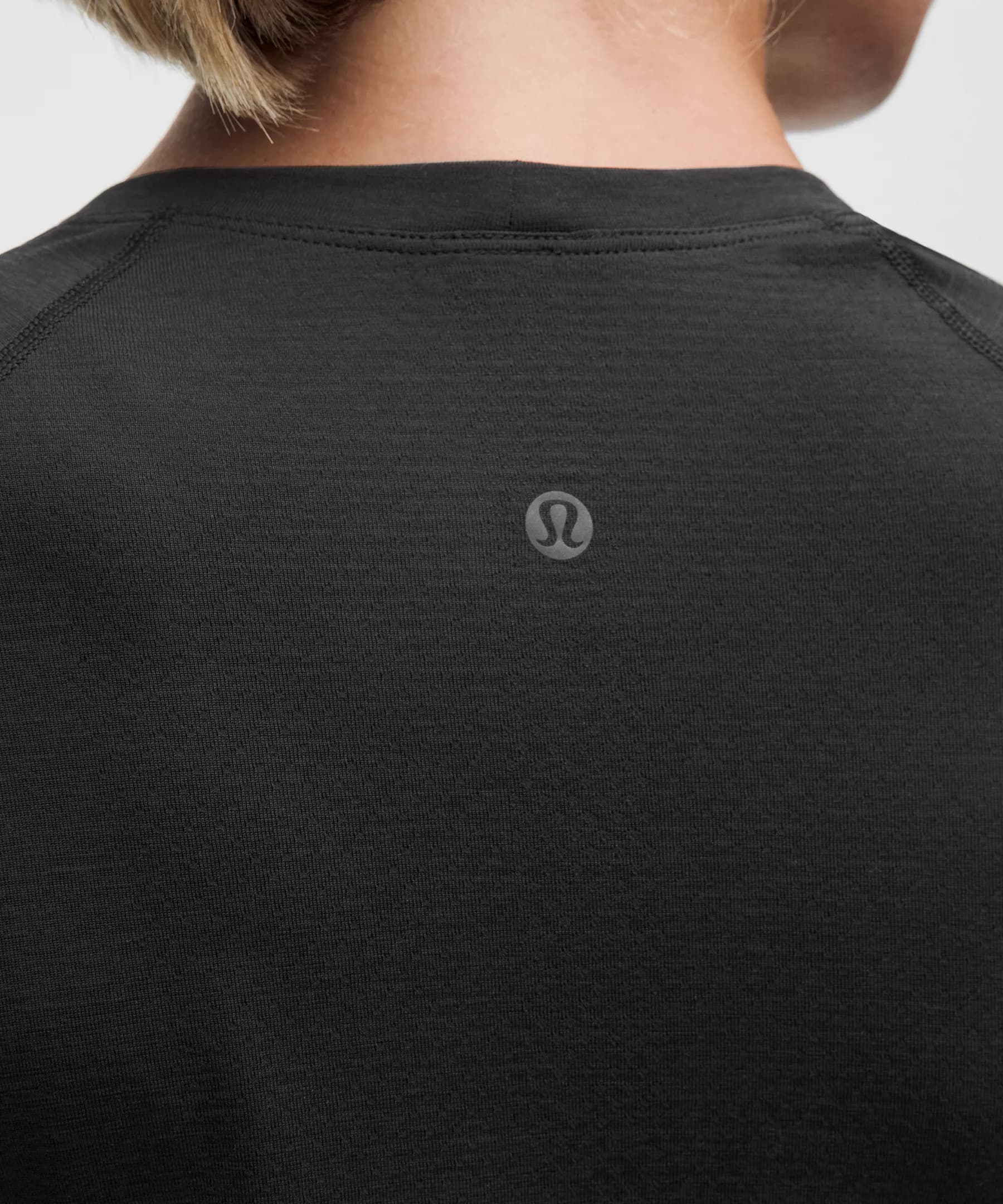 Swiftly Tech Short-Sleeve Shirt 2.0 *Waist Length thumbnail 5