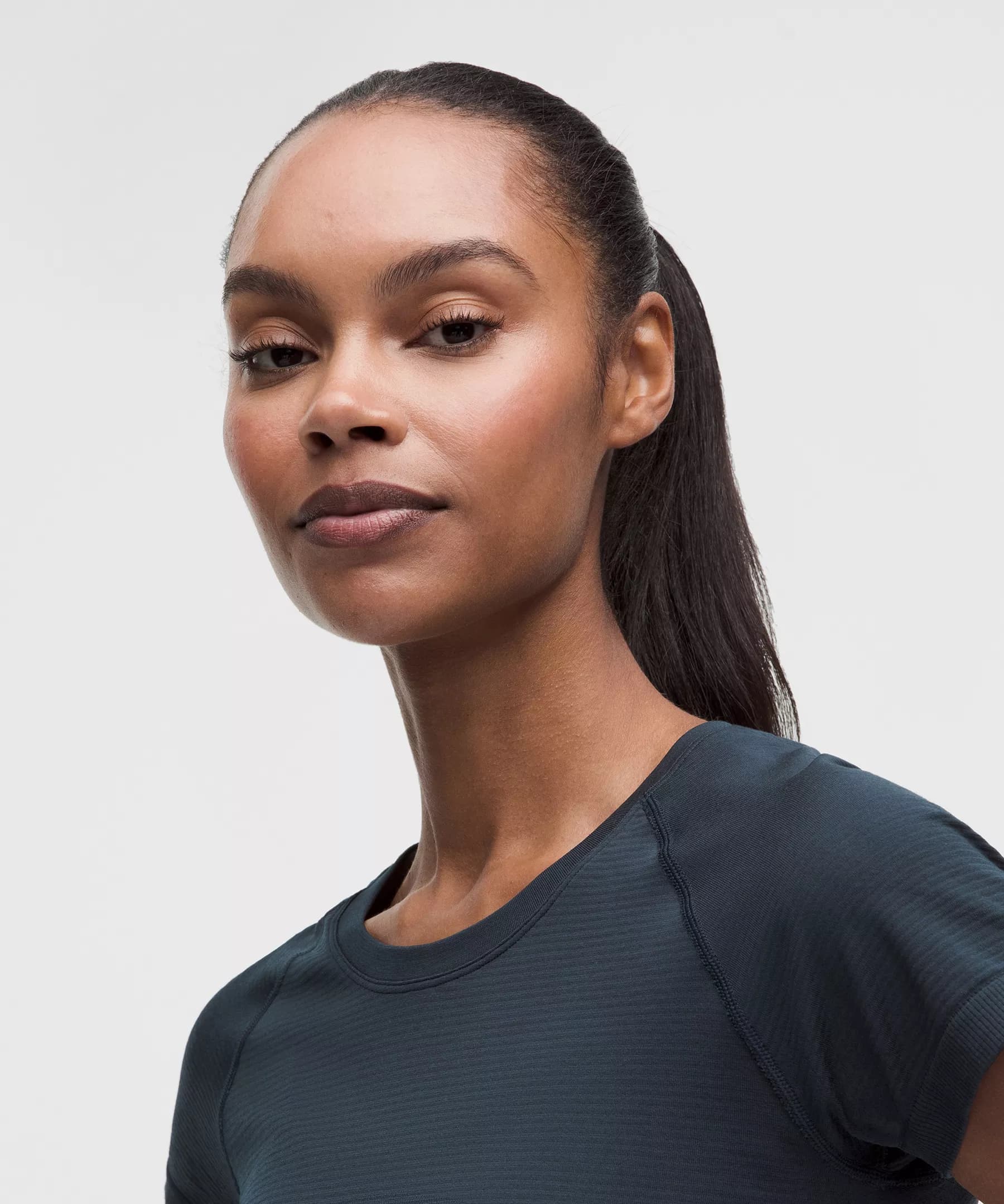 Swiftly Tech Short-Sleeve Shirt 2.0 *Hip Length thumbnail 4