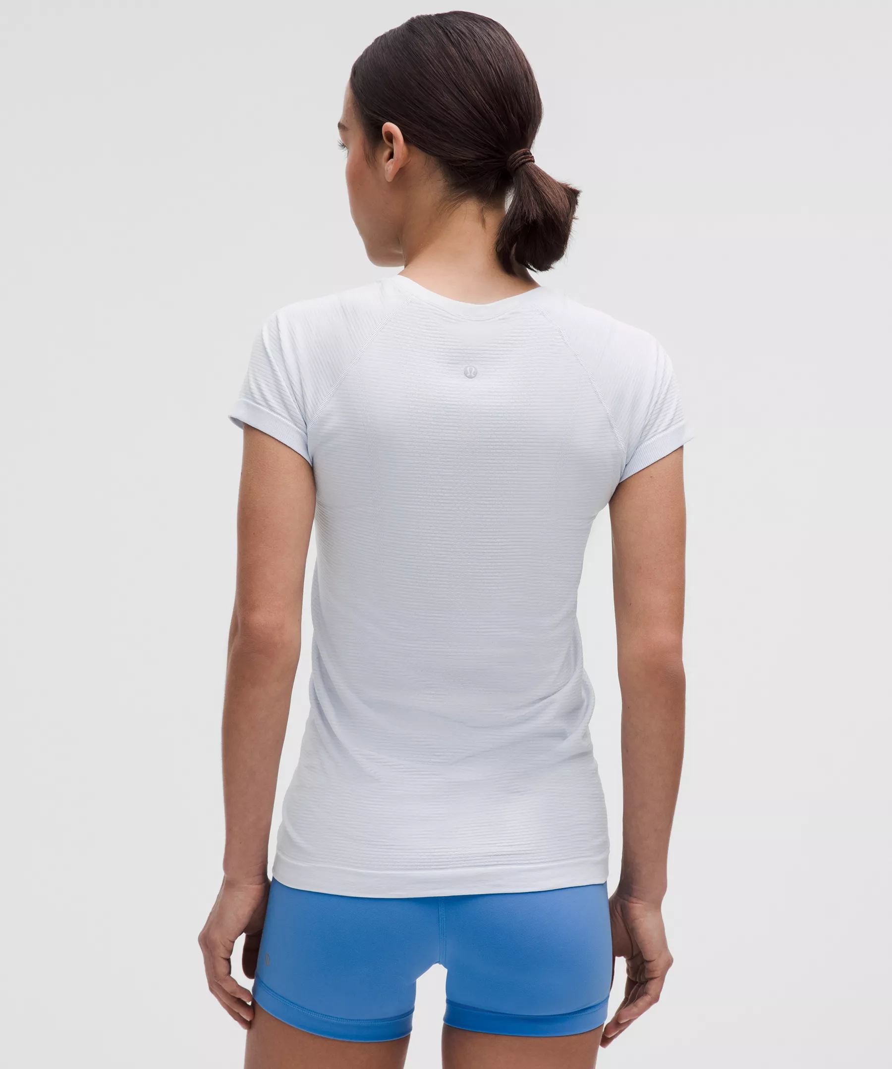 Swiftly Tech Short-Sleeve Shirt 2.0 *Hip Length thumbnail 3