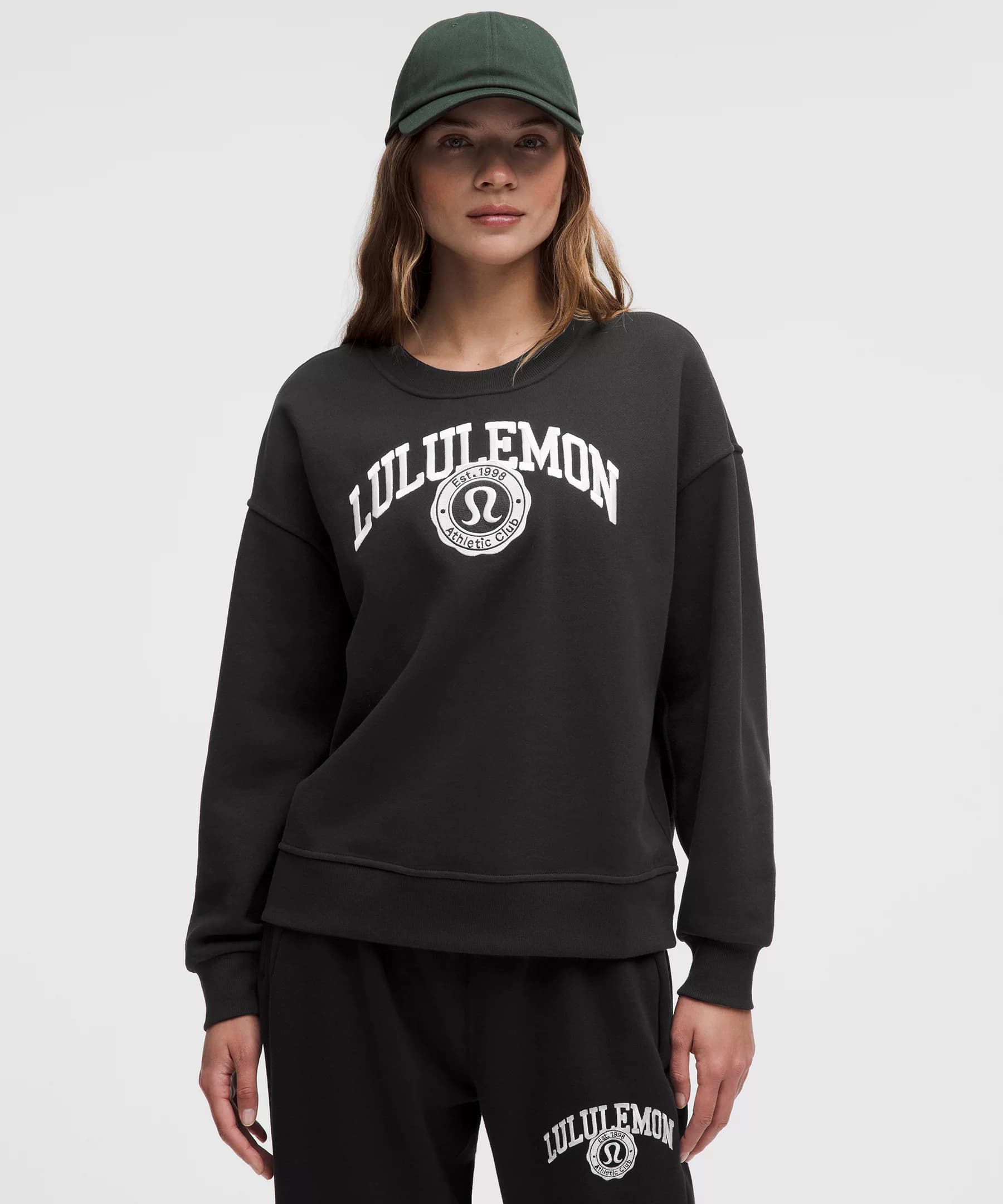 Perfectly Oversized Crew *Graphic - Black - L - Image 1