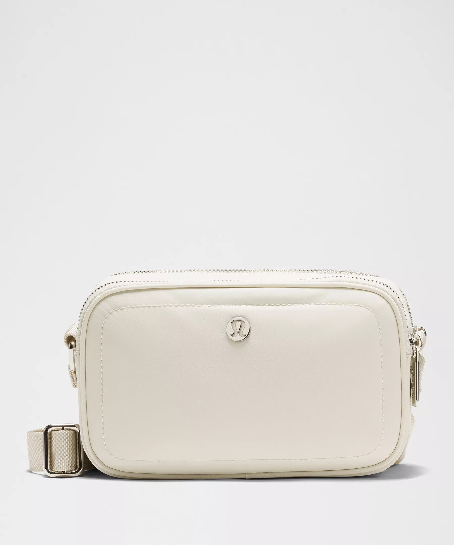 Crossbody Camera Bag 2L - Image 1