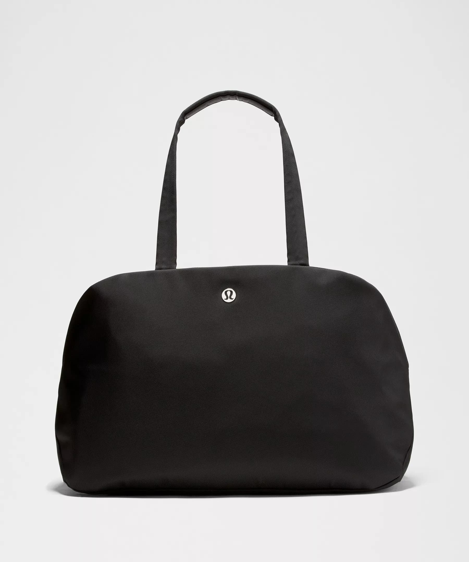 City Essentials Bag 25L - Black - ONE SIZE - Image 1