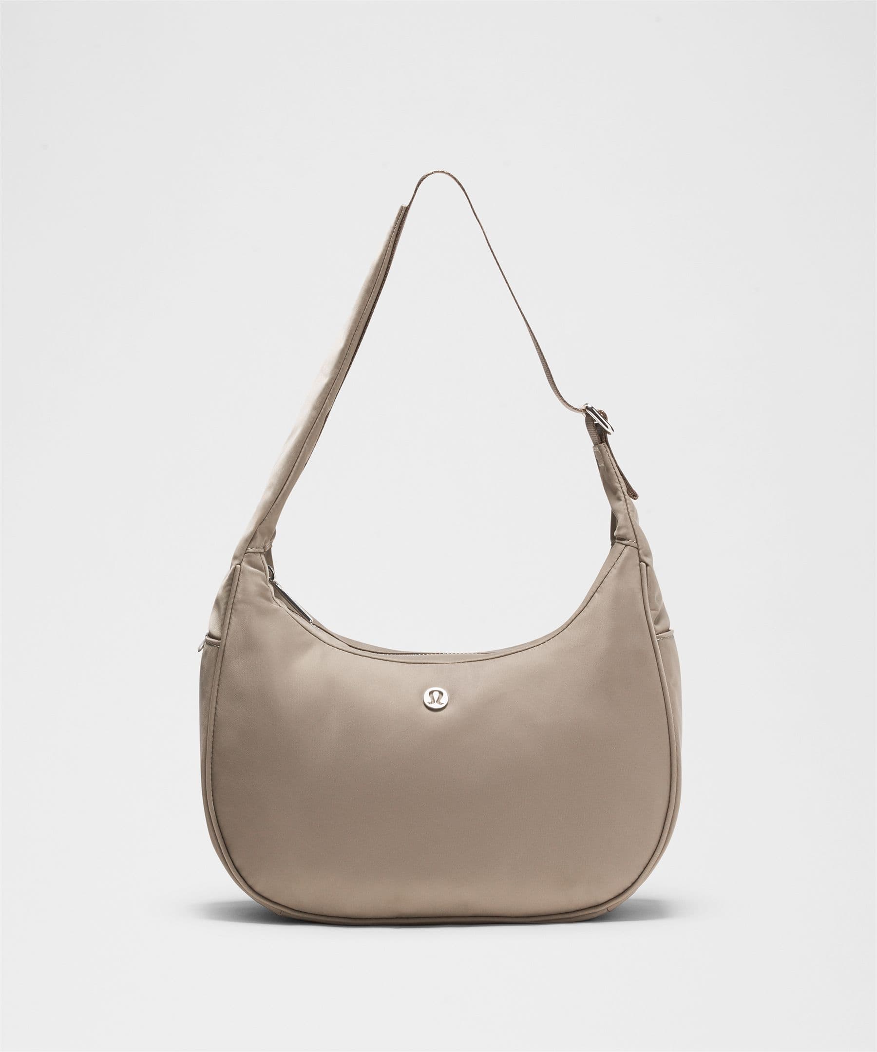 City Essentials Shoulder Bag 4L - Warm Ash Grey/Silver - ONE SIZE
