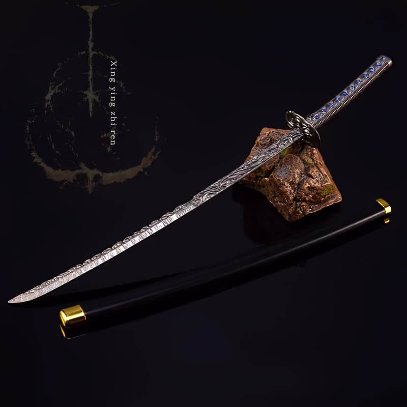 Zinc Alloy Spear-Shaped Weapon Pendant | Vintage Star Shadow Theme | Multi-Use Desk Decor & Backpack Accessory | Ideal for Father'S Day, Mother'S Day & Campus Related Gift Suitable for Men And Women.