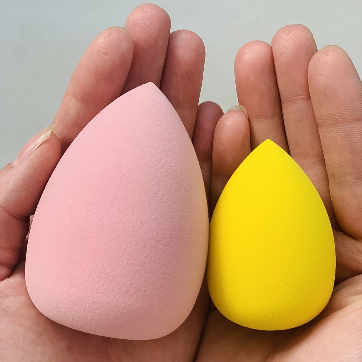 2.09"x3" Extra-Large Hydrophilic Polyurethane Mona Design Makeup Sponge - Fragrance-Free