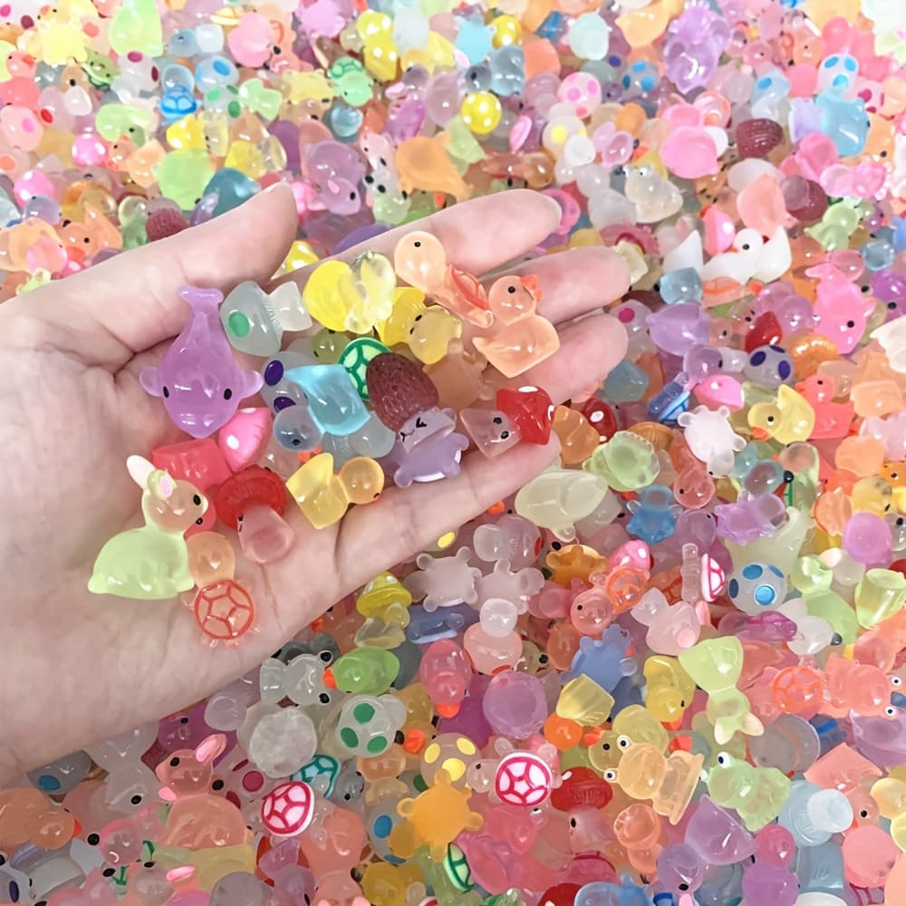 50pcs cute mini animals figurines (individually packaged), Easter gifts, bonus gifts, home decorations, festival celebration items, party celebration supplies, making people happy!