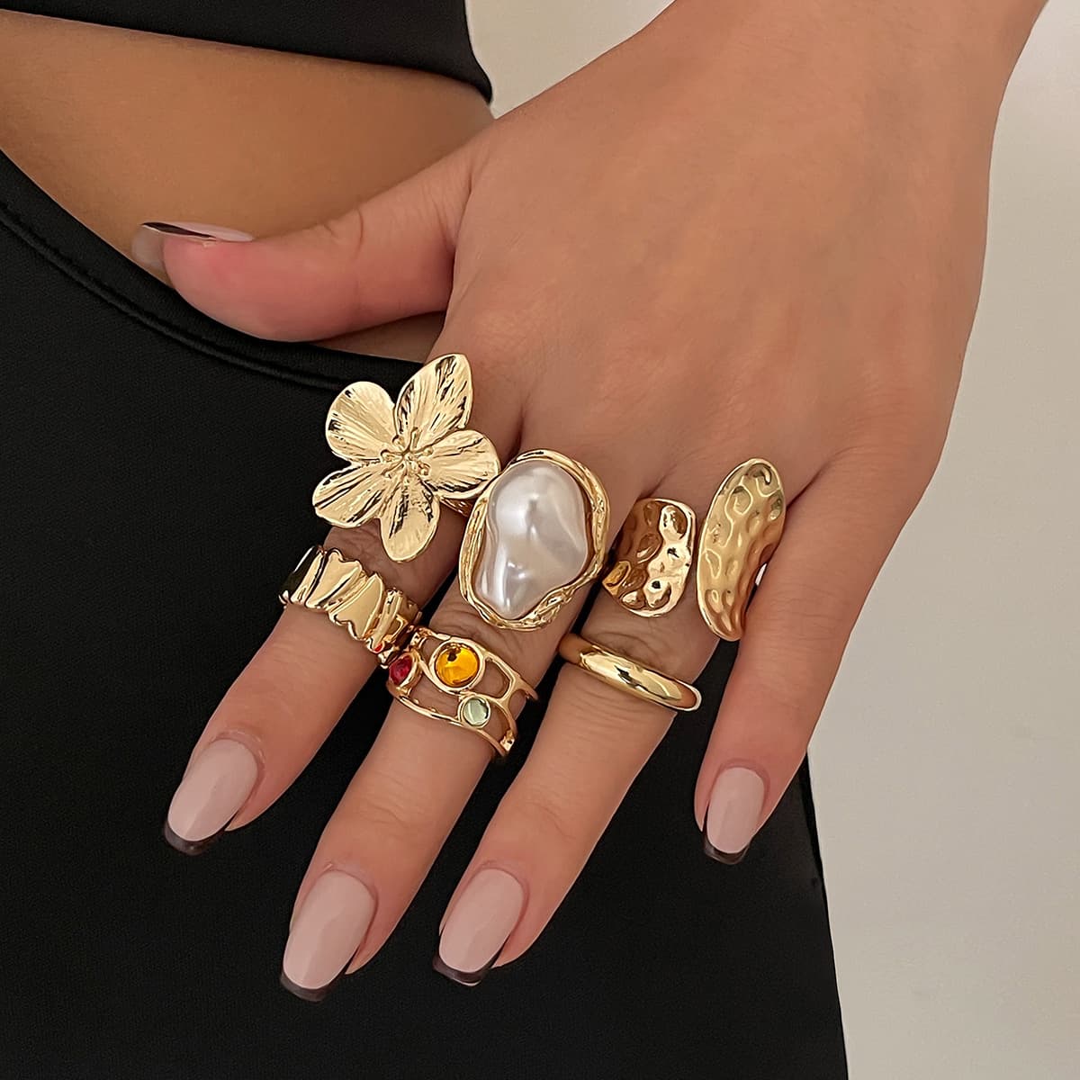 [Vintage Style] Open-End Rings | 6pcs | Vintage-Style Alloy | Imitation Pearls, Floral and Geometric Designs | Daily Wear or Gifts | Women | Vintage-Inspired | Detailed Ring Design - Image 1