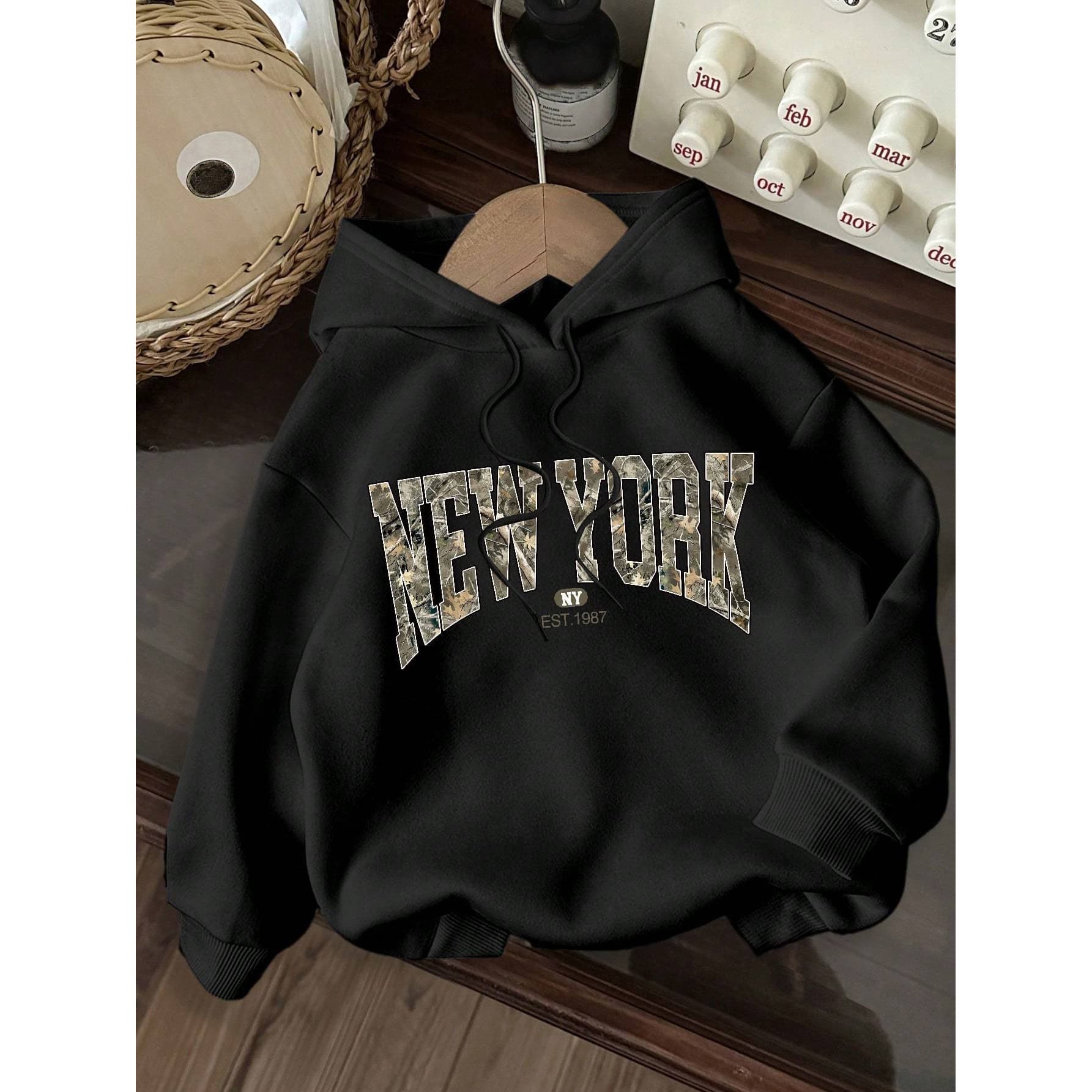 Ezwear Casual Minimalism Heart Shape Printed Hoodie Pullover, Loose Design Thicken Sweatshirt, Valentine'S Day Couple Clothing - Image 1