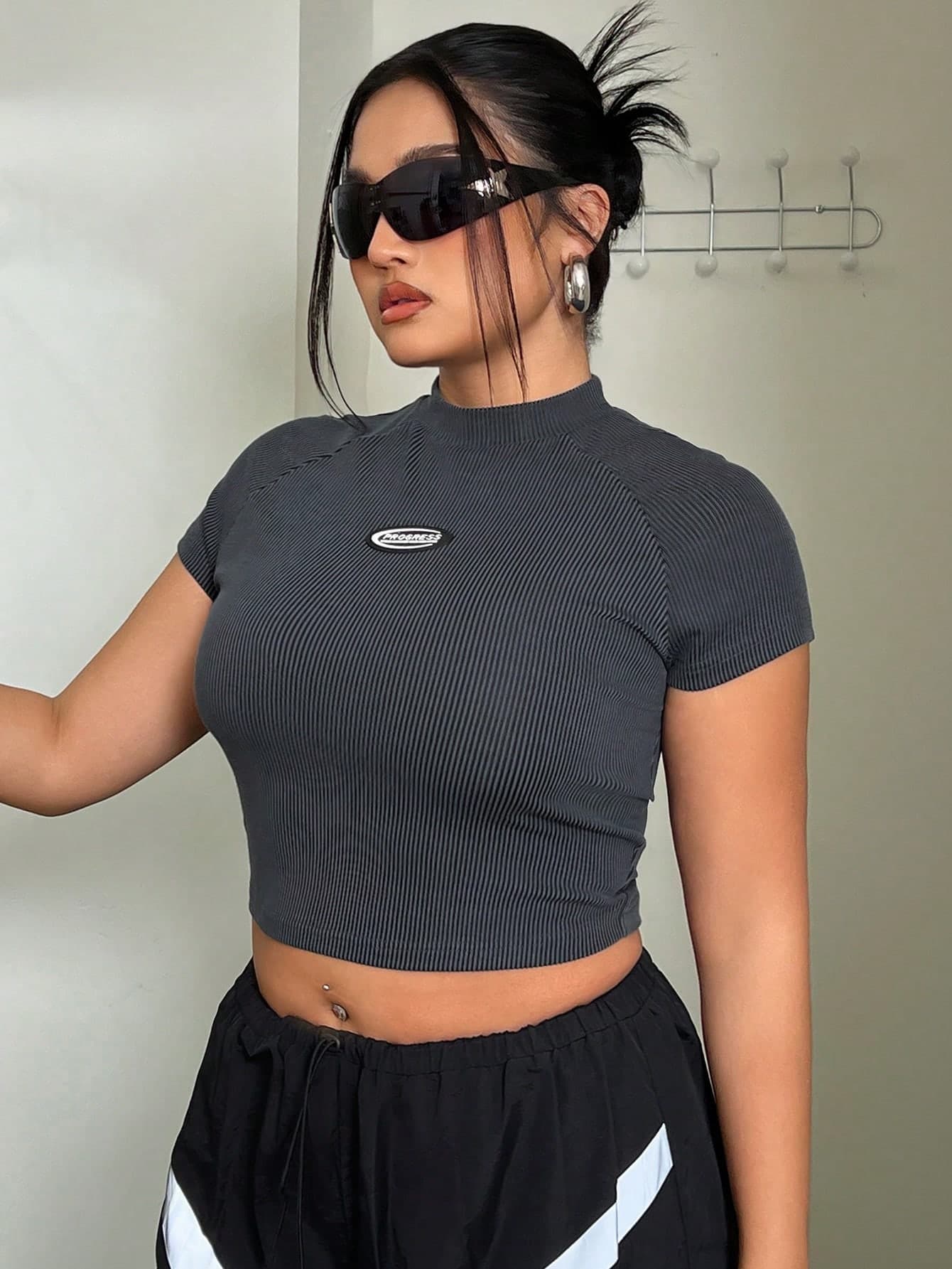 SHEIN ICON Plus Size Women's With Letter Ribbed And Tight Corset Tank Crop Top - Image 1