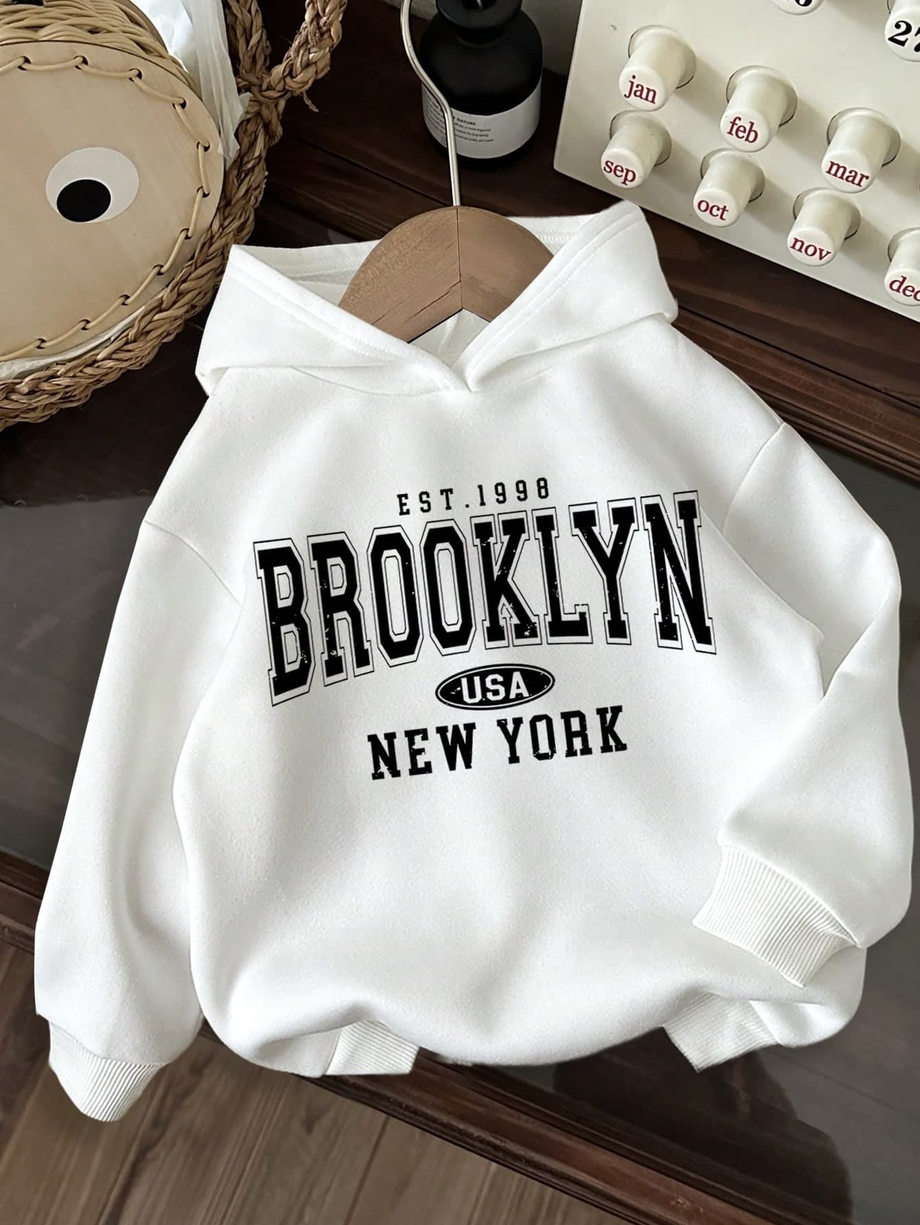SHEIN Vintage Monogram Prints, Brooklyn, New York, Young Boys Casual Everyday Cozy Loose Fit Thick Long Sleeve Sweatshirt, Suitable For Autumn And Winter - Image 1