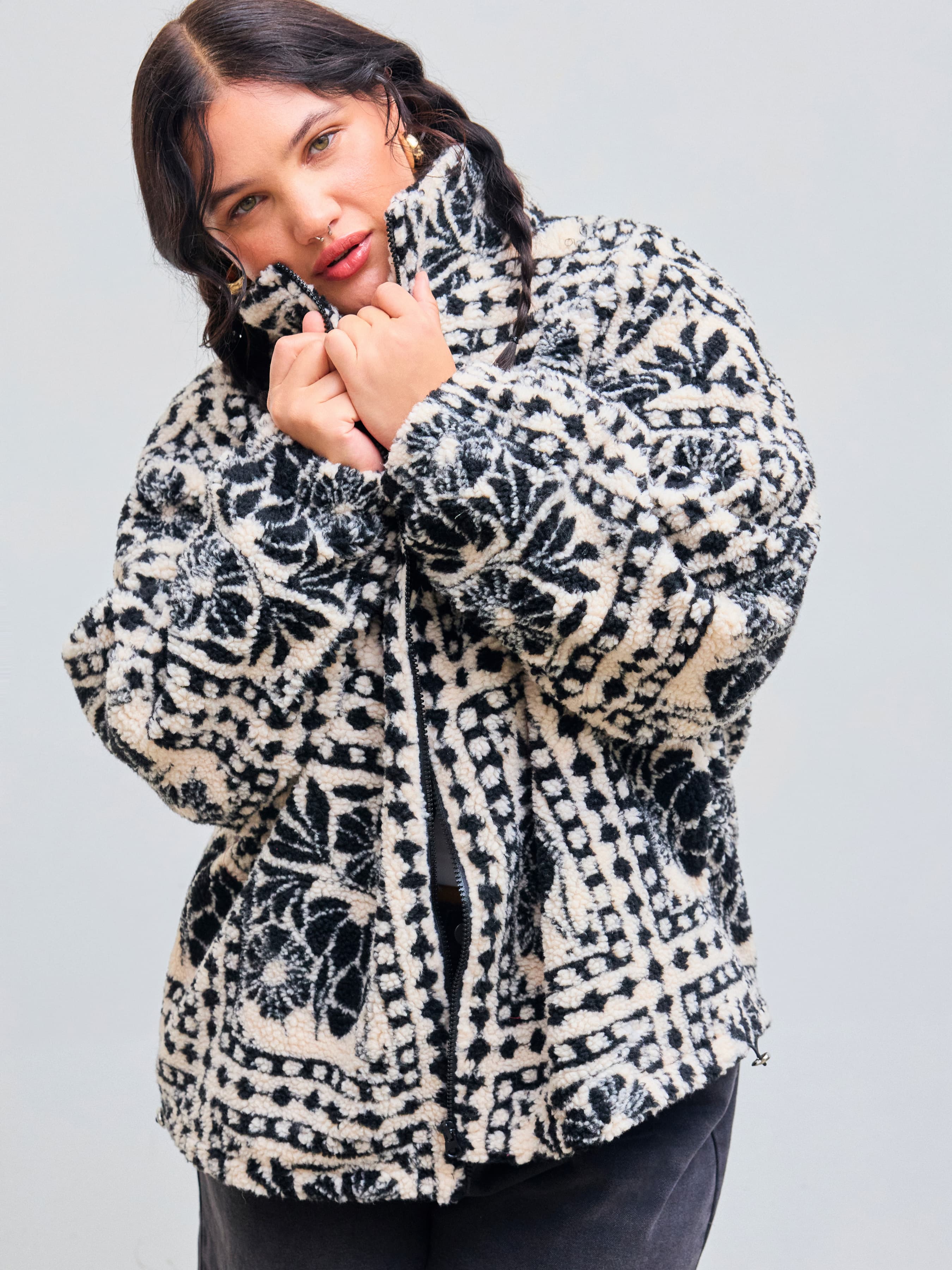 Fleece Stand Collar Abstract Drawstring Pocket Oversized Jacket Curve & Plus - Image 1