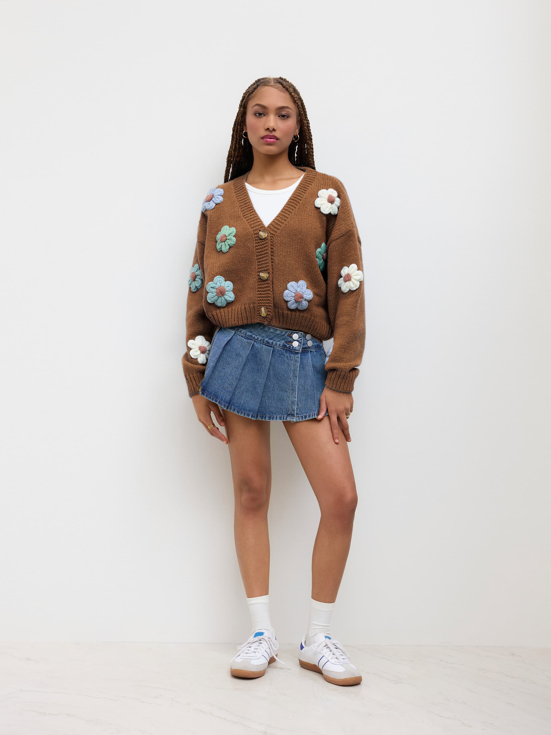 V-Ausschnitt Knopf Blumen Strickjacke thumbnail 7