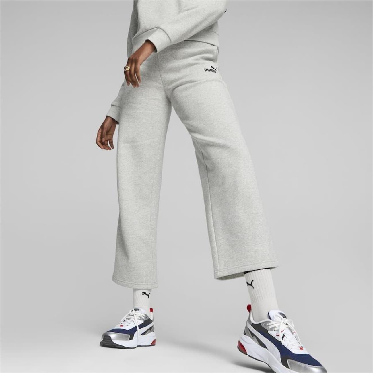 Calça de Moletom Puma Ess+ Straight Leg - Feminina - Image 1