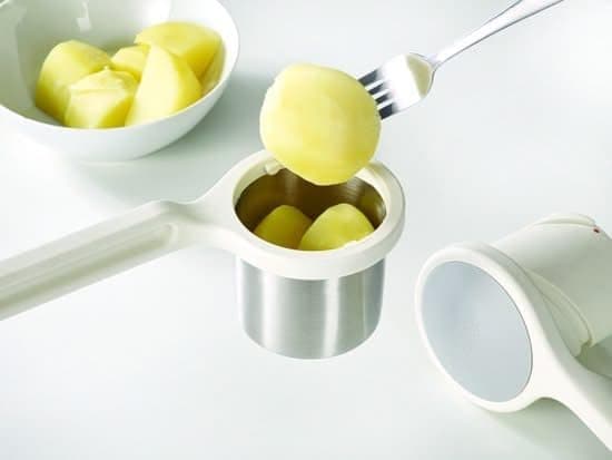 Joseph Joseph Helix Potato Ricer Masher Ergonomic Twist-Action Hand Manual Stainless Steel For Mashed Potato, White, 22 - White - Potato Ricer thumbnail 5