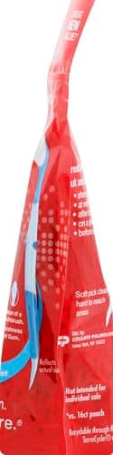 Colgate MaxFresh Wisp Disposable Mini Toothbrush, Built-in Freshening Bead, Peppermint Flavor for Instant Fresh Breath, No Water Required, Perfect for Travel and Braces, 24 Count thumbnail 17