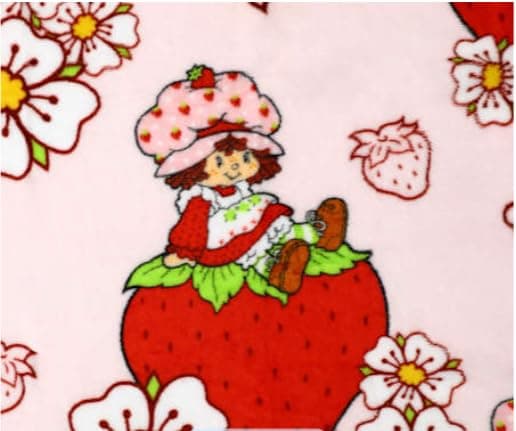Jay Franco Strawberry Shortcake Travel Blanket | Super Soft Plush Throw, 40 x 50 Inch, Lightweight Polyester, For Kids, Travel, Nap Time, Bedroom & Gifts - Image 1