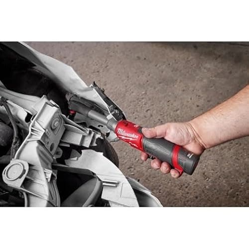 Milwaukee M12 FUEL 3/8" Extended Reach High Speed Ratchet, 35 ft-lbs Max Torque, Red thumbnail 2