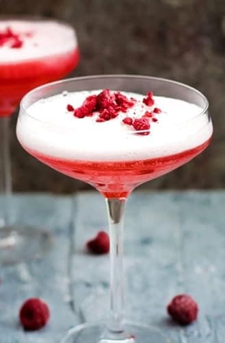 Drink Botanicals Ireland Freeze Dried Raspberries | 70 + Raspberries | 100% Natural & Edible | Raspberry Pieces for Baking Cakes, Cocktails, Desserts, Drinks, Fruit Snacks | Vegan | 30 Grams,1.058 Oz thumbnail 6