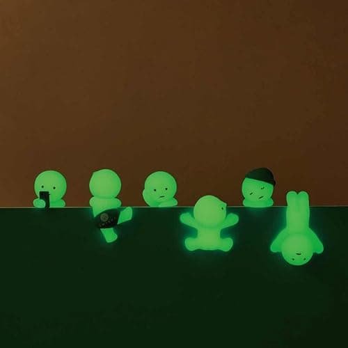 SMISKI A phosphorescent Hippers series figure thumbnail 5