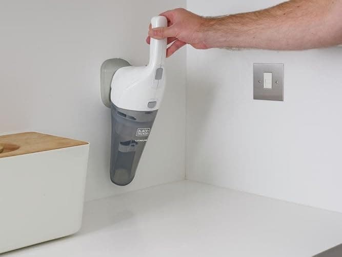 BLACK+DECKER Handheld Vacuum 2Ah, 10.8 Volts, Power White (HNV220BCZ10FF) thumbnail 4