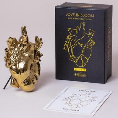 SELETTI "Love in Bloom Gold Vaso Cuore Finitura Oro | Seletti Love in Bloom – Vaso Cuore in Fine PorcellanaLove in Bloom di Seletti è un vaso a forma di cuore che sembra uscito d thumbnail 4