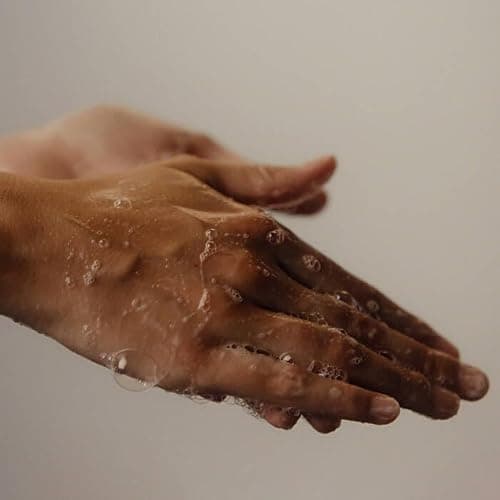 Aesop Reverence Aromatique Hand Wash | Woody, Earthy, Smoky | Gentle Exfoliating Cleanser For Renewed Skin | 500mL / 16.9 oz thumbnail 4