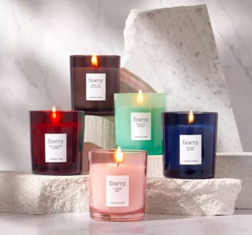 Finery Sweet On The Outside Candle, 7oz | Glass Candle with 37 Hours Burn Time | Comes with Makeup Remover Pads​ Gift thumbnail 5