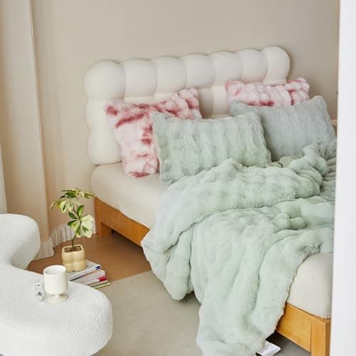Simple&Opulence Fluffy Faux Fur Comforter Set, Plush Fuzzy Minky Bedding Set, 3 Pieces Warm Soft Comforter Bedding Set for Winter - 1 Shaggy Comforter with 2 Pillow Shams(King, Light Green) thumbnail 5