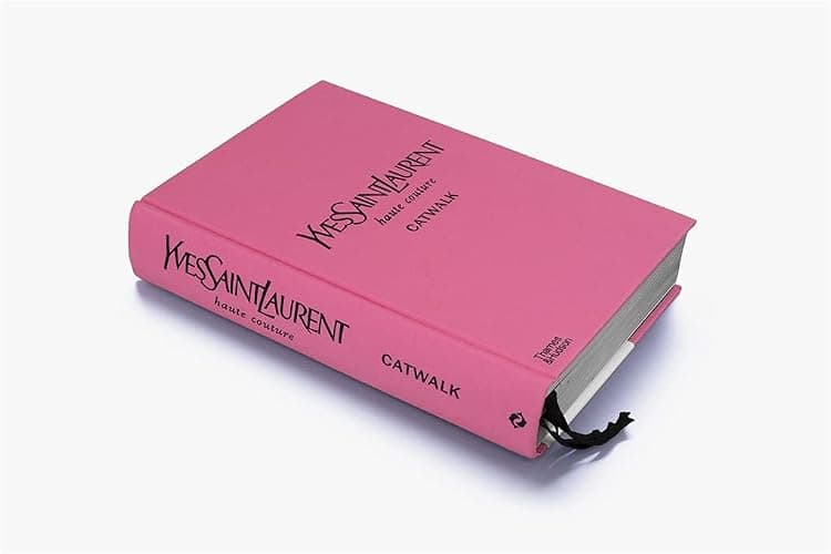 Yves Saint Laurent Catwalk: The Complete Haute Couture Collections 1962-2002: Official and Authorized thumbnail 2