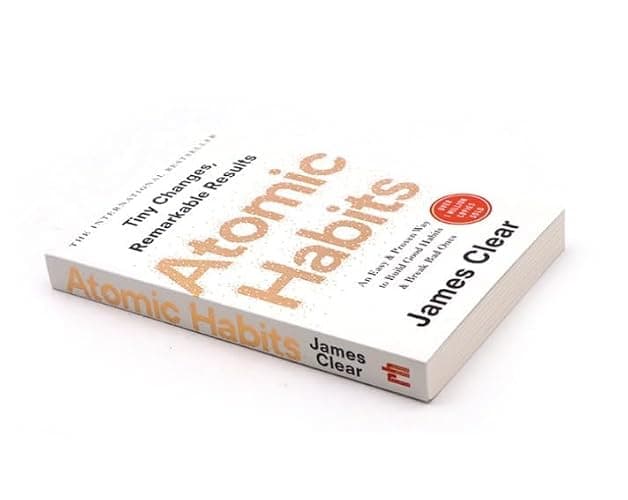 Atomic Habits – Change Your Life Through Small Steps | Bestselling Self-Improvement Book by James Clear | Build Better Habits & Lasting Success thumbnail 3