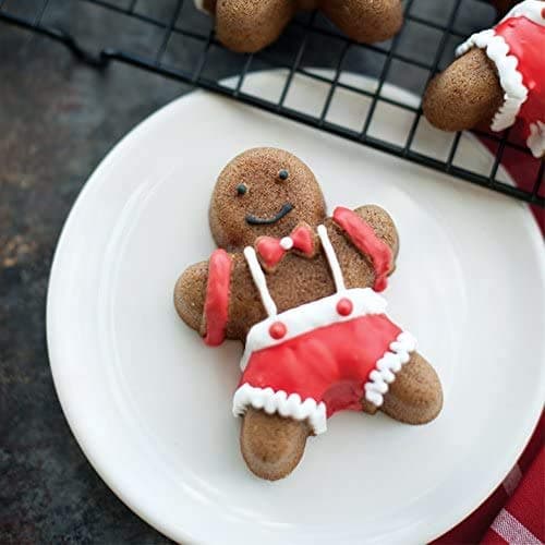 Nordic Ware Gingerbread Kids Cakelet Pan thumbnail 6