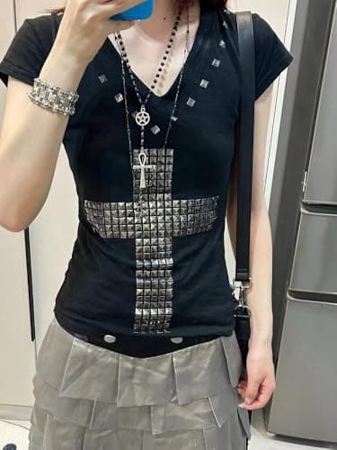 TYATVS Gyaru Clothes Oversized Cross Print T-Shirt Y2k Vintage Alt Scene Emo Clothes 2000s Clothing Grunge Harajuku (Medium,Black) thumbnail 3