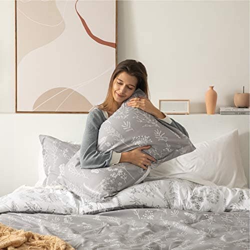 Bedsure Full Comforter Set - Grey Bed Set, 3 Pieces Cute Floral Bedding, 1 Soft Reversible Botanical Flowers Comforter and 2 Pillow Shams thumbnail 3