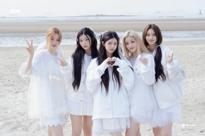 ILLIT I'LL LIKE YOU 2nd Mini Album with Tracking (GLLIT Set(TO+WITH+BETWEEN)) thumbnail 9
