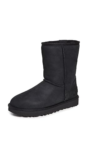 UGG Women's Classic Short II Boot - Image 1