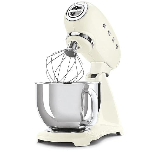 Smeg, Robot Pâtissier SMF03CREU, 10 Niveaux de Vitesse, Fonction Mise en Marche Progressive, Bol 4,8 L, Verrouillage Moteur de Sécurité, 3 Batteurs, Crochet et Couvercle Fournis, 800W, Crème thumbnail 4