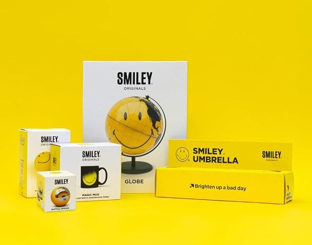 Suck UK Smiley Face World Globe | Office Accessories | Smiley Face Desk Decor & Office Desk Accessories | Office Desk Decor & Bookshelf Decor | For Children & Kids | Yellow thumbnail 8
