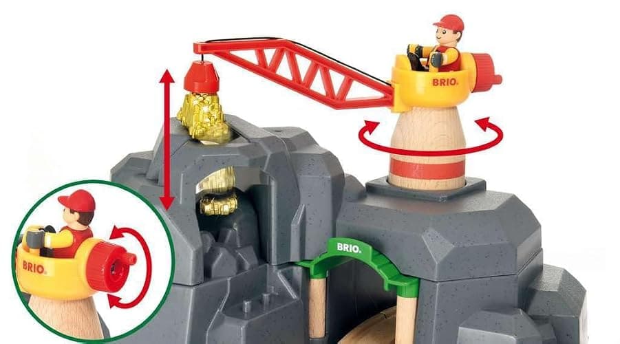 BRIO World - 33889 Crane & Mountain Tunnel | 7 Piece Toy Train Accessory for Kids | Interactive Play | FSC Certified Wood | Perfect for Ages 3 and Up thumbnail 9