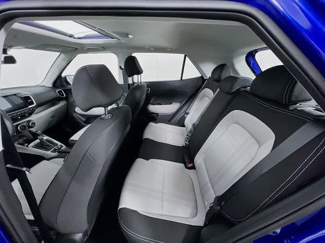 New 2026 Hyundai Venue SEL thumbnail 22