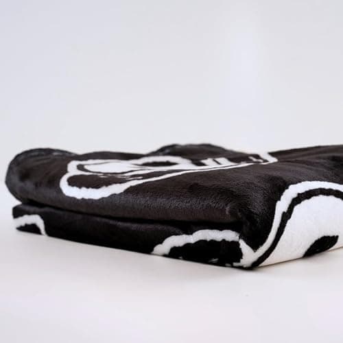 Franco Collectibles® Peanuts® Snoopy Black & White Super Soft Plush Cozy Throw Blanket, 46 in x 60 in, (Official Peanuts Product) thumbnail 6