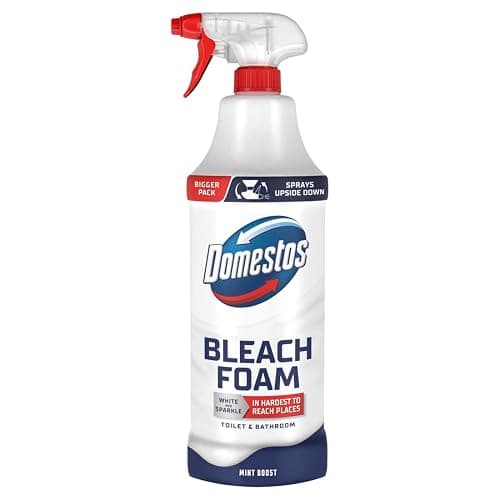 Domestos Mint Boost Bleach Foam sprays upside down for a sparkling clean even in the hardest-to-reach places 450 ml - Image 1