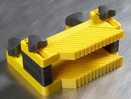 Magswitch 8110178 Vertical Featherboard Attachment with Risers thumbnail 3