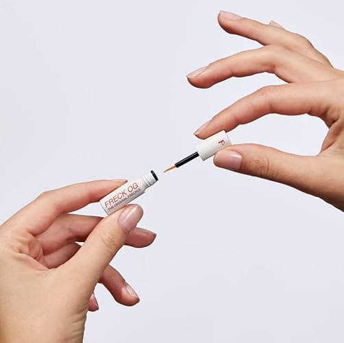 Freck Beauty, The Original Freckle Pen, Mini (Travel Size) Natural-Looking, Buildable and Long-Lasting Faux Freckles with Clean, Vegan Formula, All Skin Tones (FRECK OG) thumbnail 3