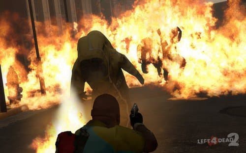 Left 4 Dead 2 - Xbox 360 (Renewed) thumbnail 6