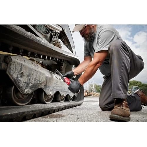 Milwaukee M12 FUEL 3/8" Extended Reach High Speed Ratchet, 35 ft-lbs Max Torque, Red thumbnail 8