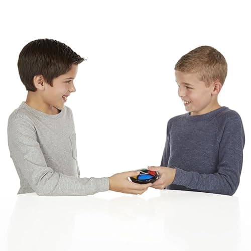 Hasbro Gaming Simon Micro Series Electronic Game for 1 or More Players, Classic Simon Gameplay in a Compact Size, Fun Party Game for Kids Ages 8+ thumbnail 5