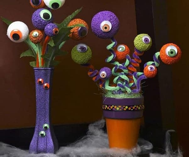 Crafare 4 Inch Craft Styrofoam Balls White Smooth Foam Ball for Spring Holiday Class Crafts Making and School Project thumbnail 6
