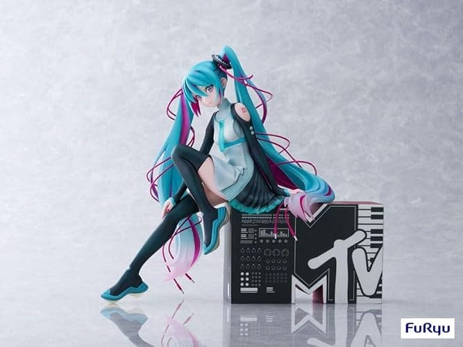 Hatsune Miku x MTV 1:7 Scale PVC Figure thumbnail 5