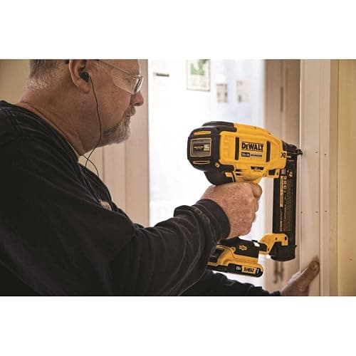 DEWALT DCN680B 20V MAX* XR® 18 GA Cordless Brad Nailer (Tool Only) thumbnail 3