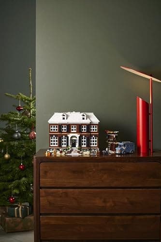 Lego Ideas Home Alone Exclusive Building Set 21330, for ages 18+ thumbnail 6